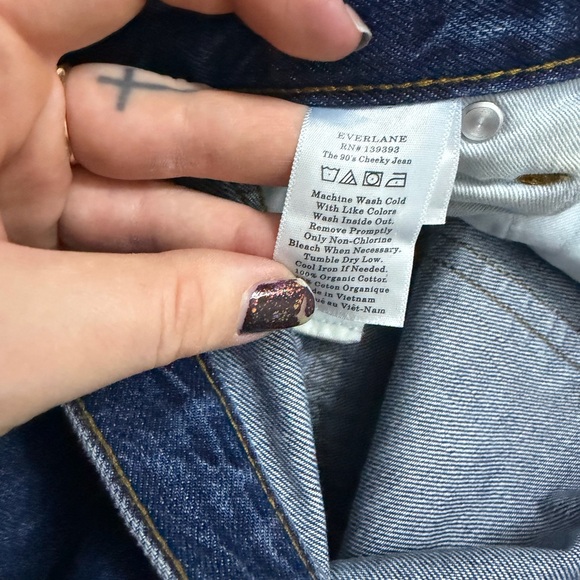 Everlane - The 90s Cheeky Jean - Picture 7 of 13
